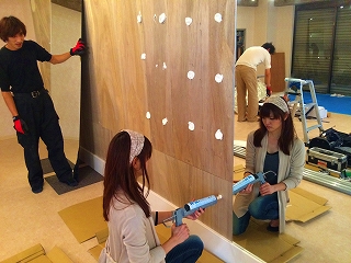 ダンススタジオの鏡の施工