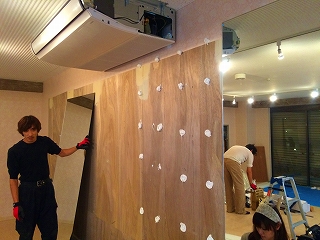 ダンススタジオの鏡の施工