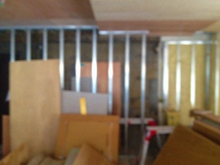 スタジオの壁の施工