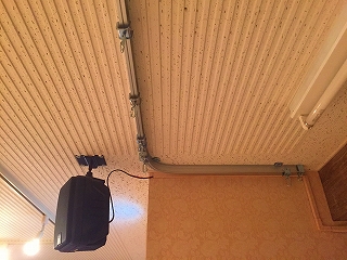 ダンススタジオの天井施工